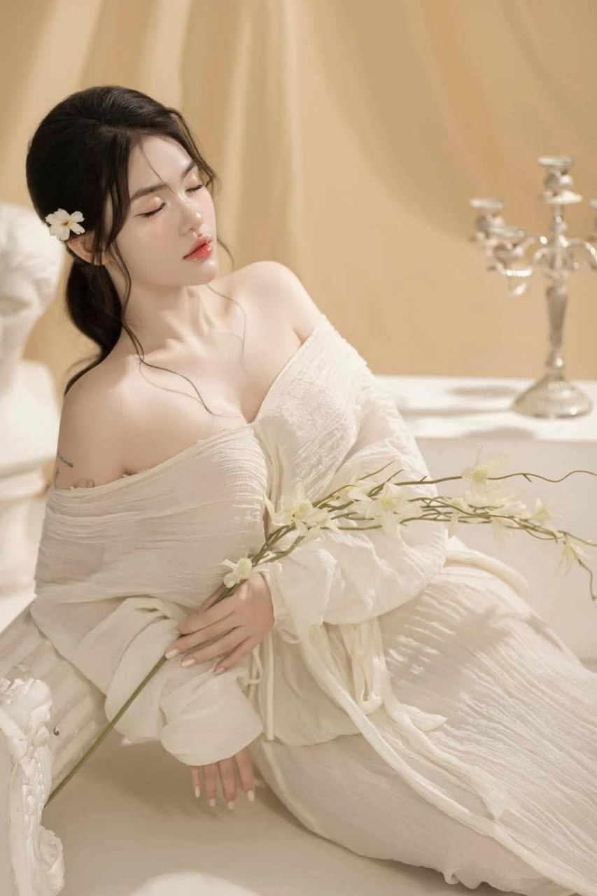 Anh trai trộm phang người yêu mỗi lần trễ tàu là đến ngủ nhờ mê man